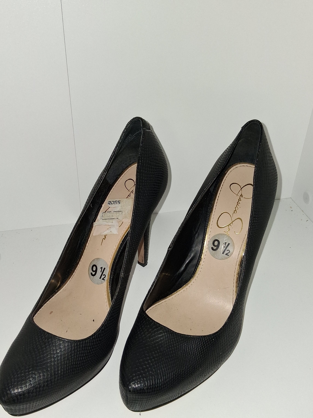Classic Black Women's High Heel Pumps - Size 9.5